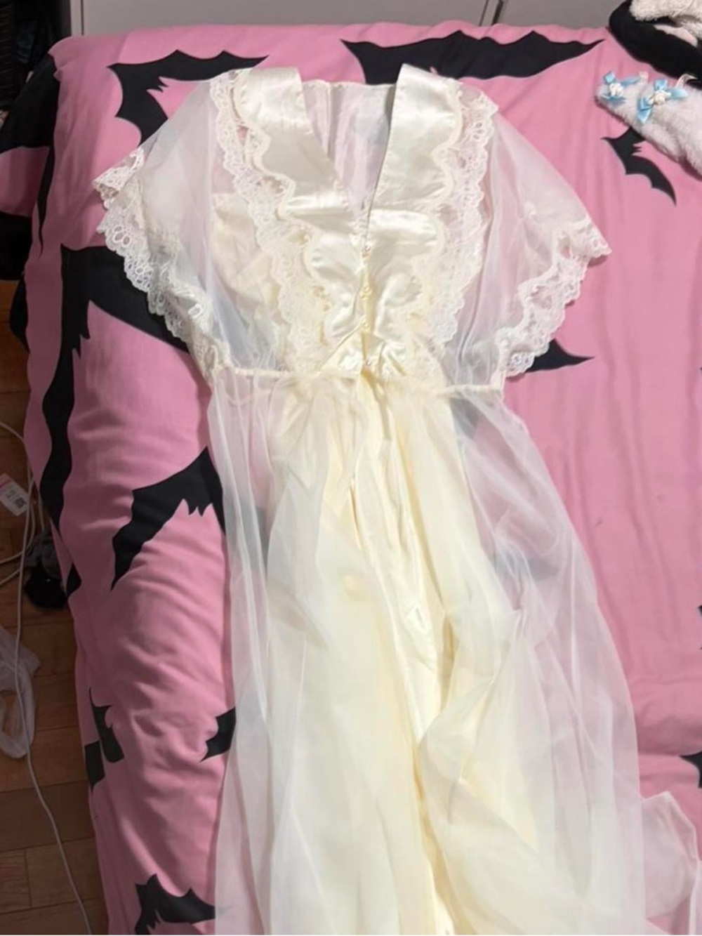 Sheer Ivory Lace Peignoir And Nightgown Set